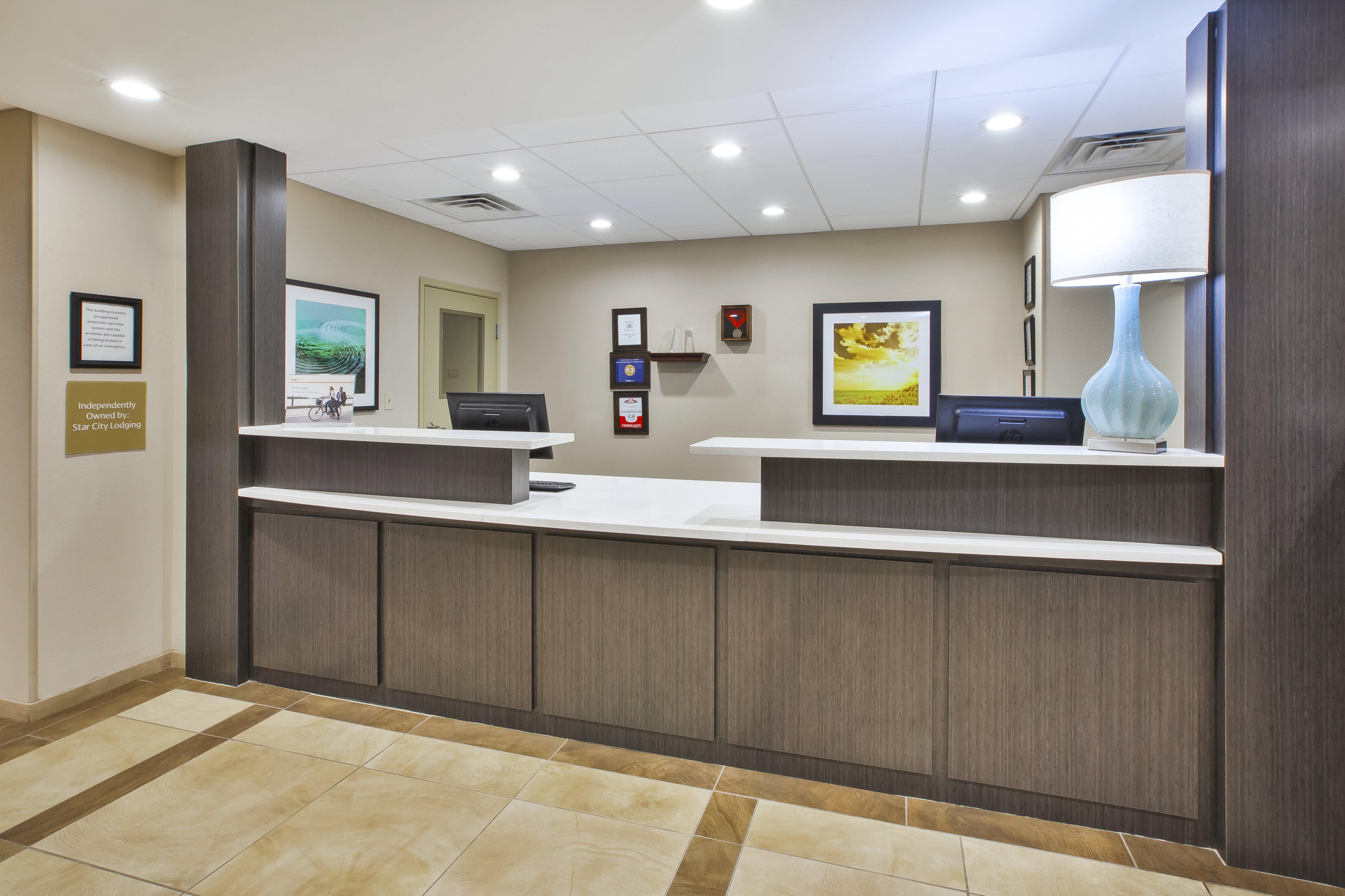 Candlewood Suites Morgantown-Univ West Virginia By Ihg Westover Bagian luar foto