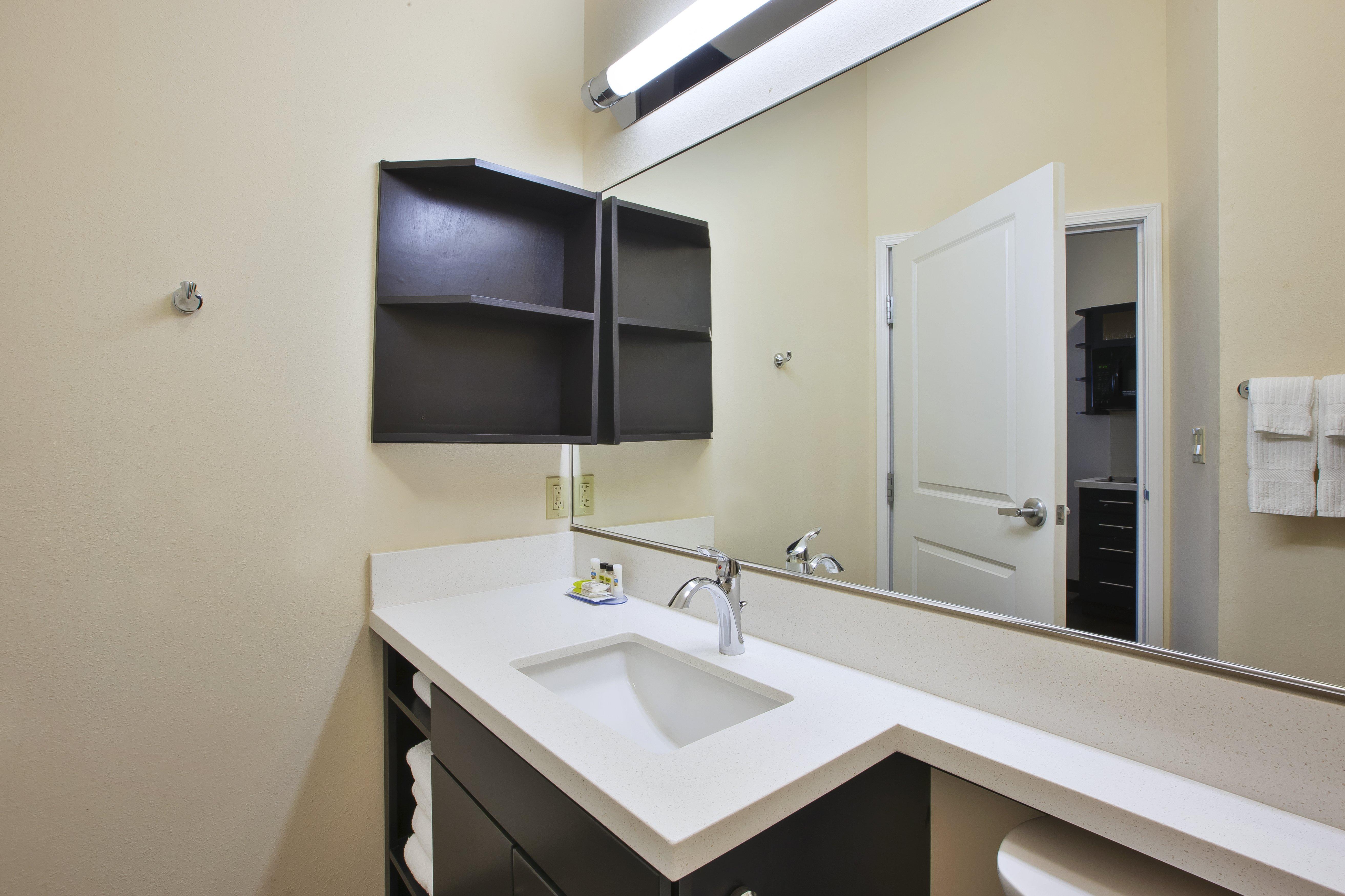 Candlewood Suites Morgantown-Univ West Virginia By Ihg Westover Bagian luar foto
