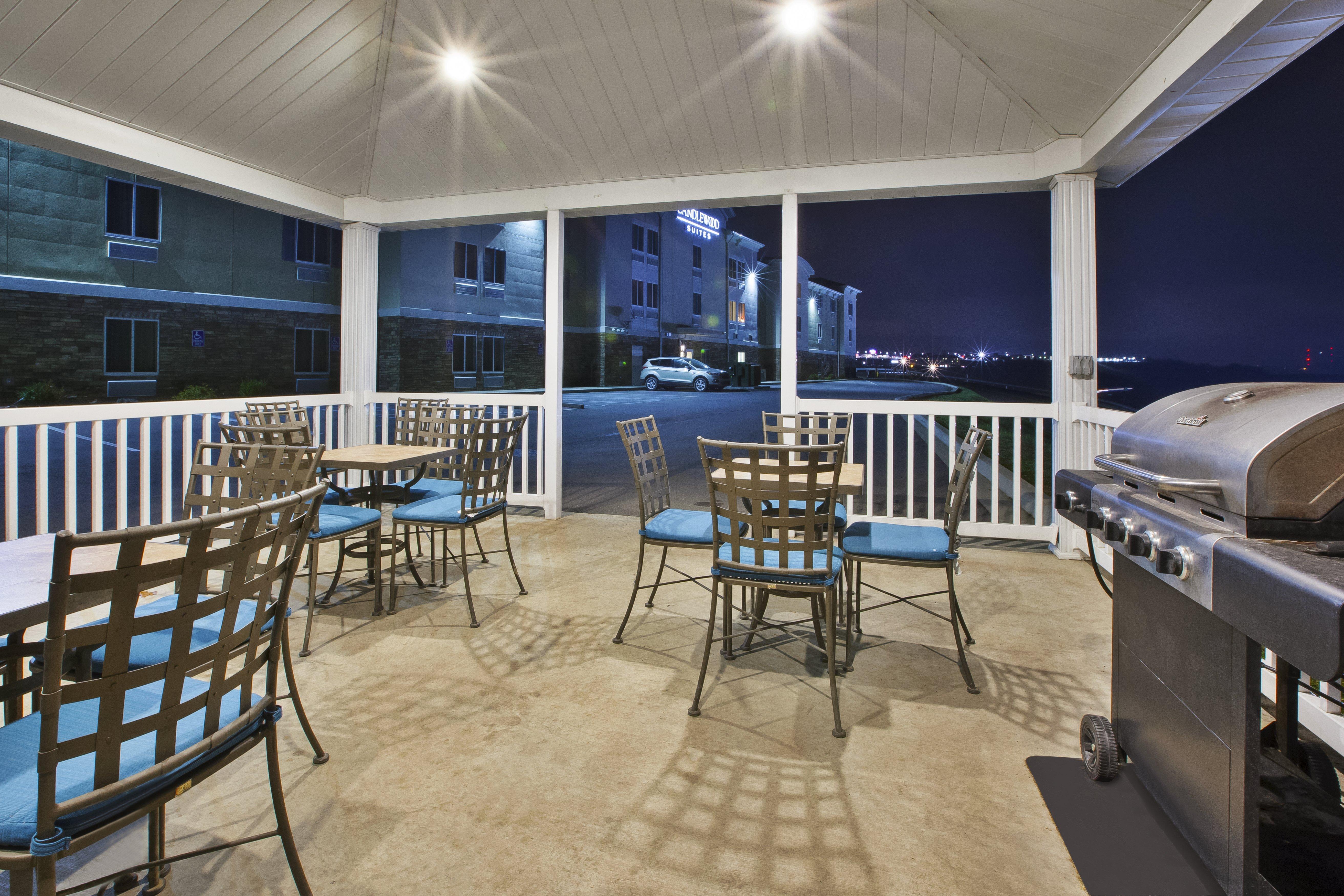 Candlewood Suites Morgantown-Univ West Virginia By Ihg Westover Bagian luar foto