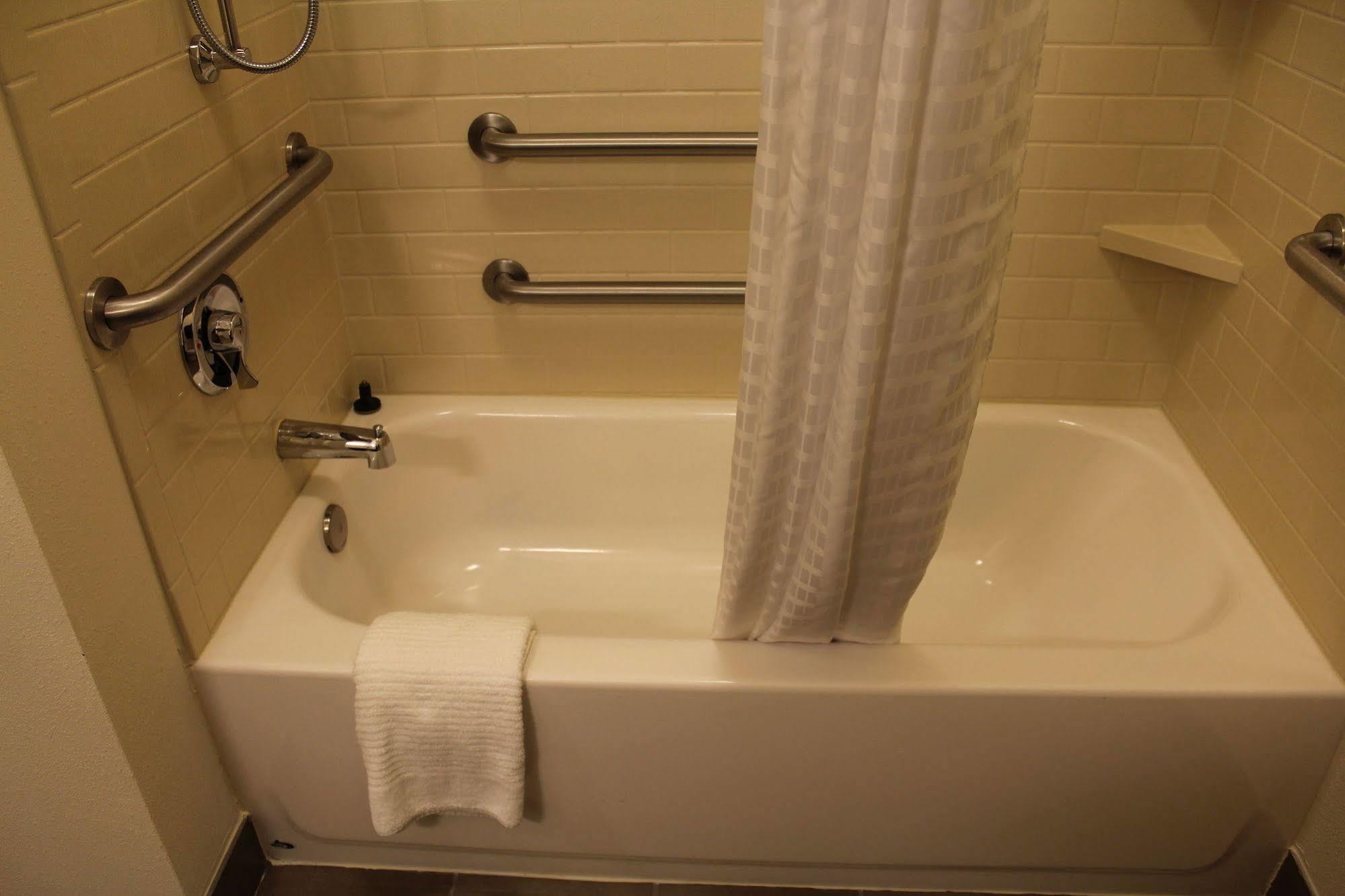 Candlewood Suites Morgantown-Univ West Virginia By Ihg Westover Bagian luar foto